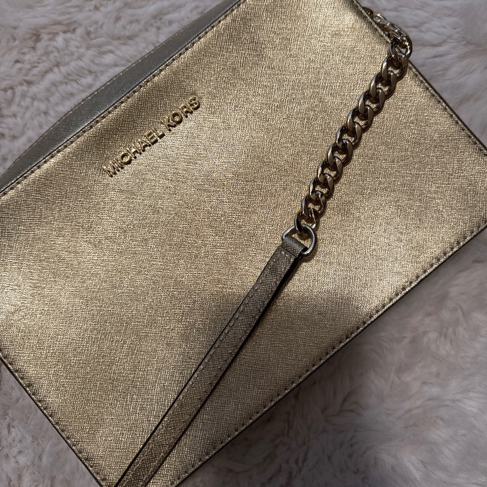 Michael Kors gold purse